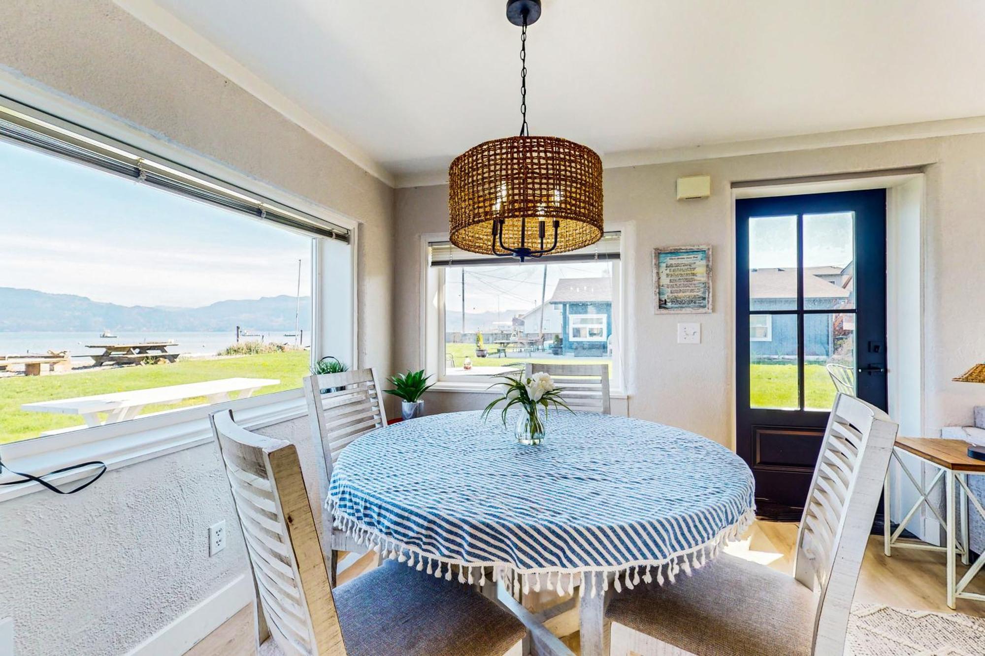 Erikson Beach House Bow エクステリア 写真