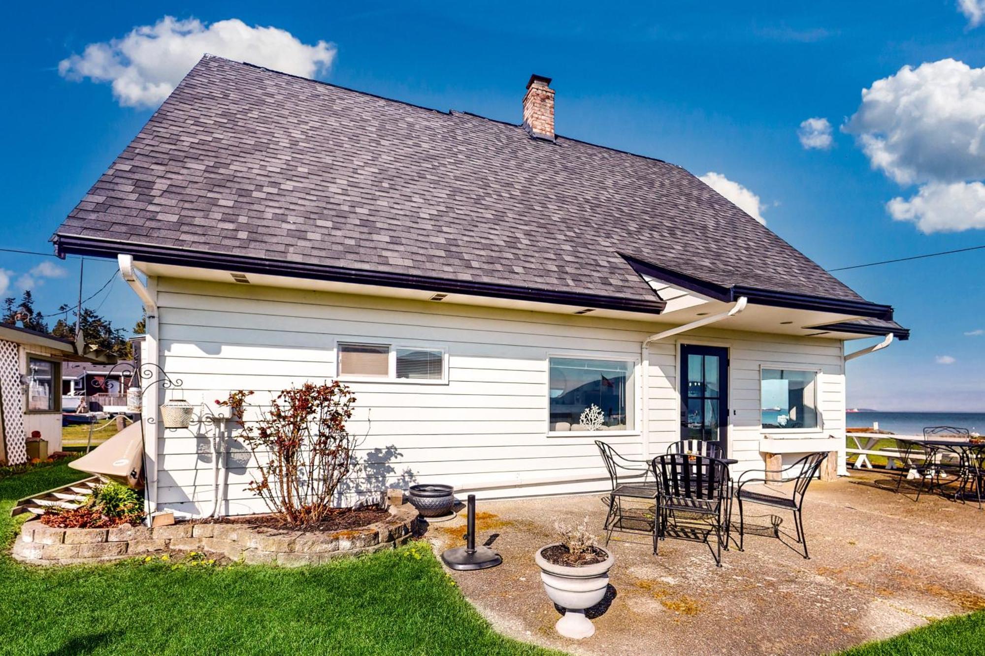 Erikson Beach House Bow エクステリア 写真