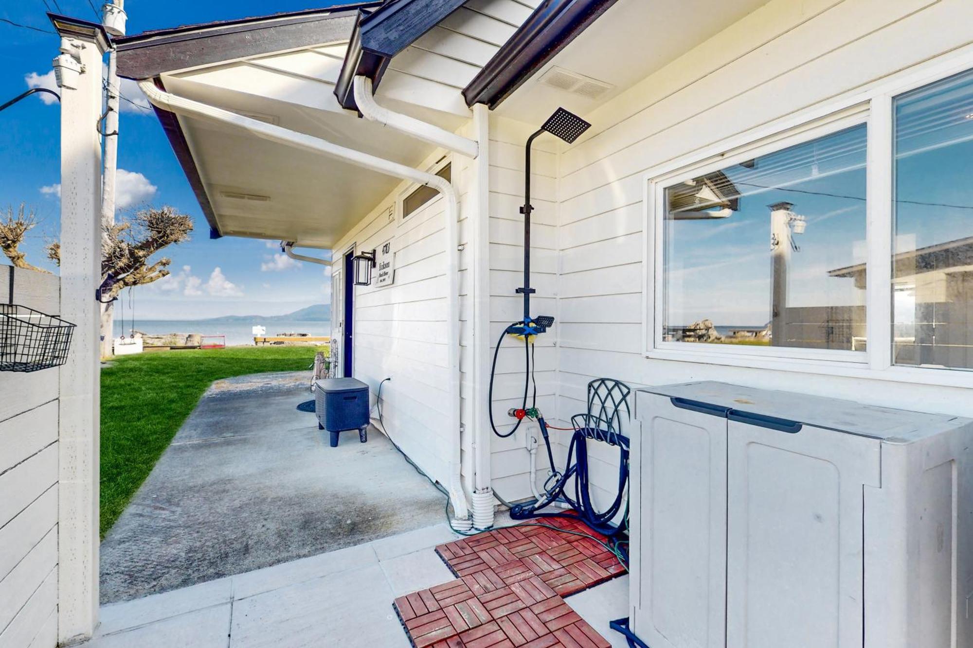 Erikson Beach House Bow エクステリア 写真